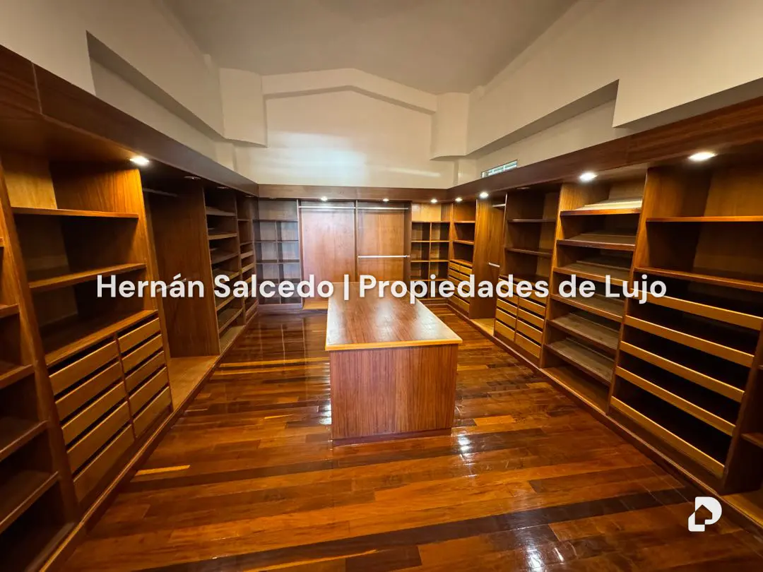 Casa en La Lagunita, Caracas – 29
