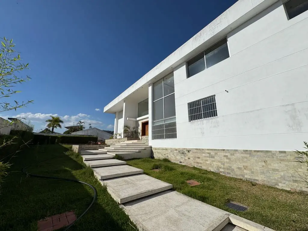 Casa en La Lagunita, Caracas - 1