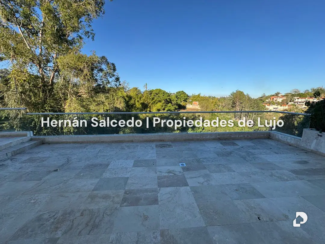 Casa en La Lagunita, Caracas – 12