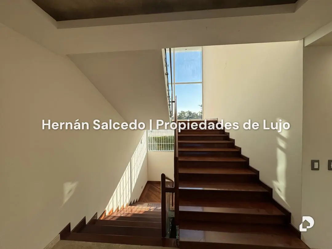 Casa en La Lagunita, Caracas – 26