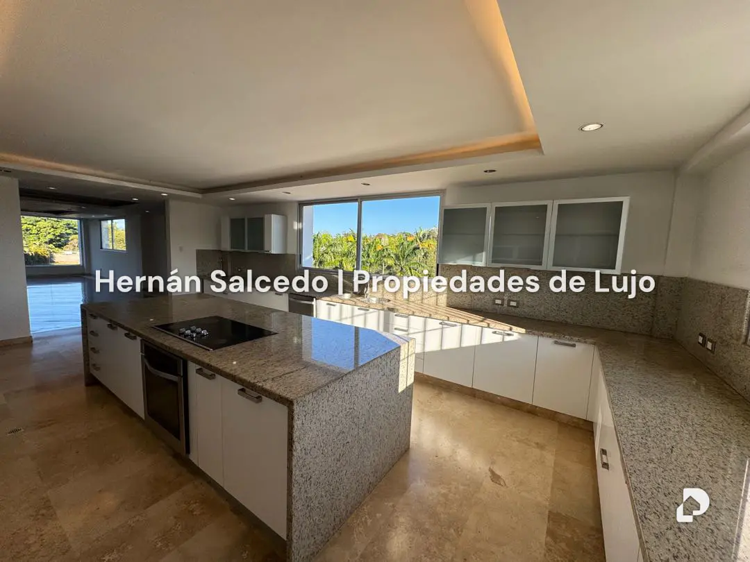 Casa en La Lagunita, Caracas – 18
