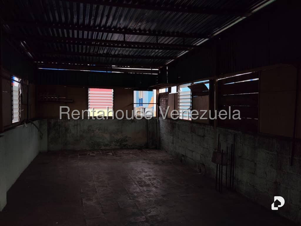 Local comercial en Catia, Caracas – 16