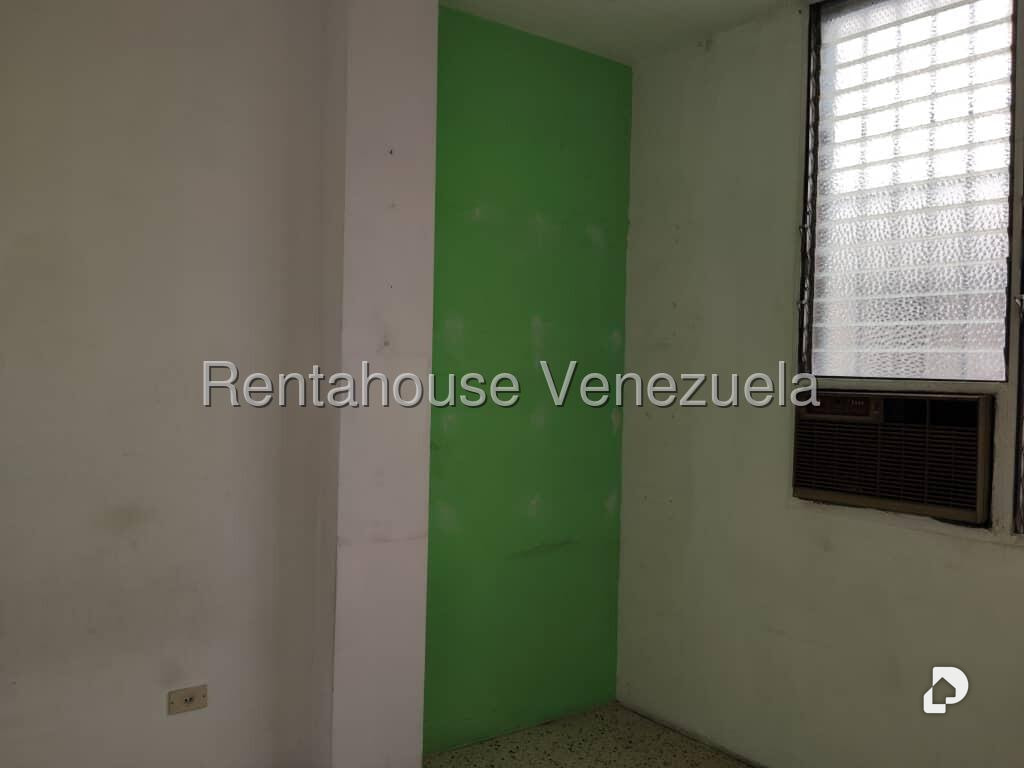 Local comercial en Catia, Caracas – 11