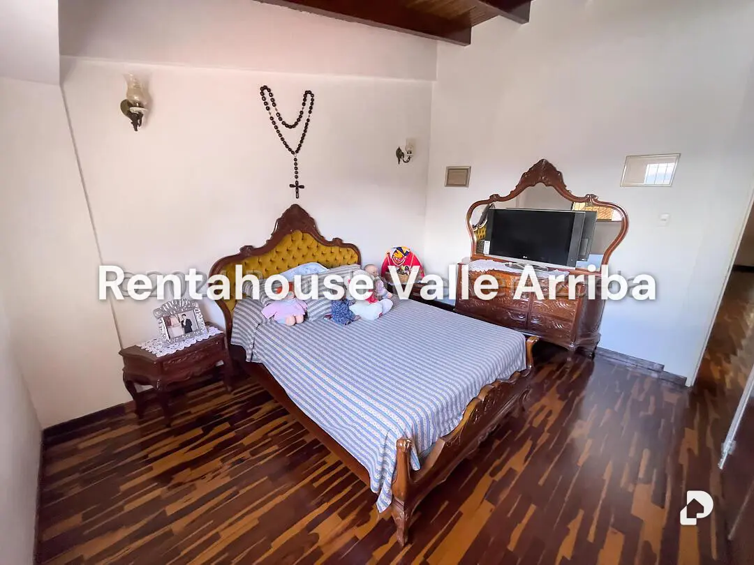 Casa en Alto Prado, Caracas – 27