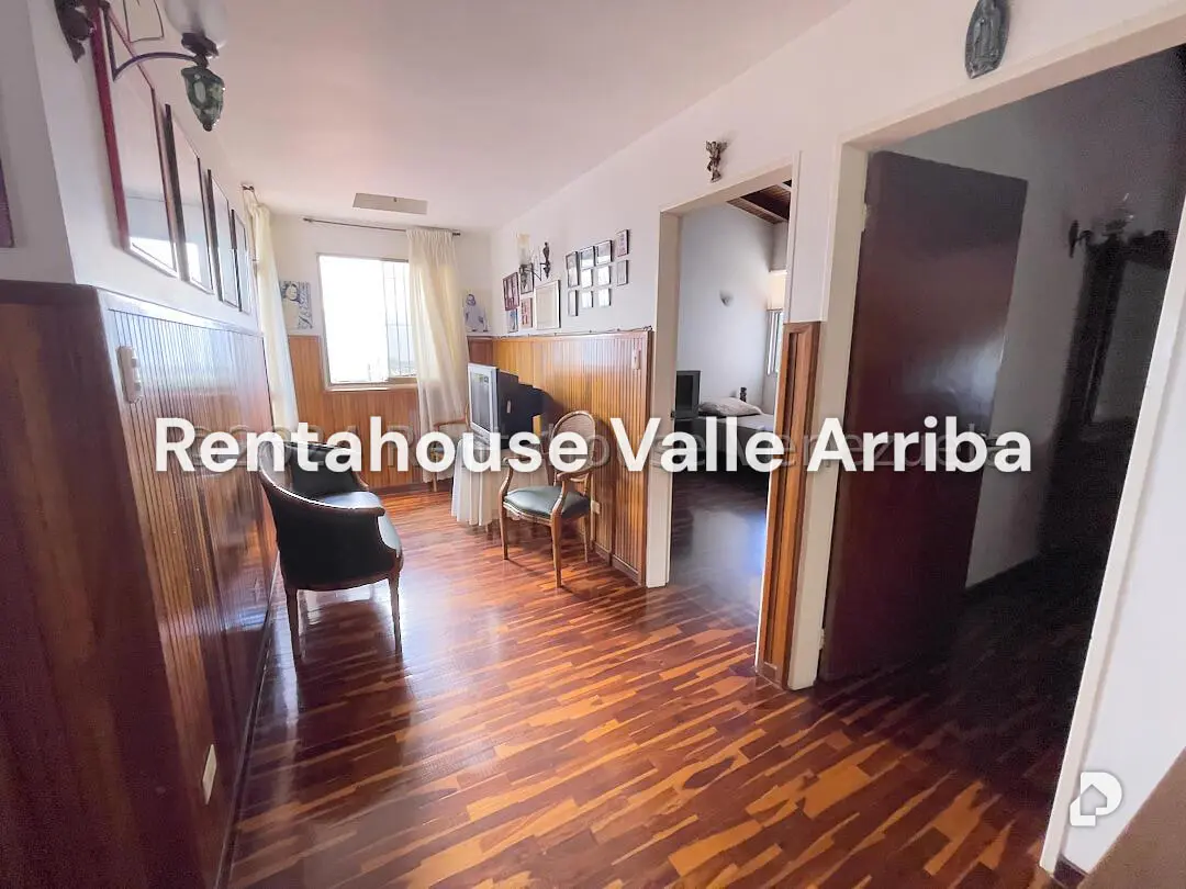Casa en Alto Prado, Caracas – 20