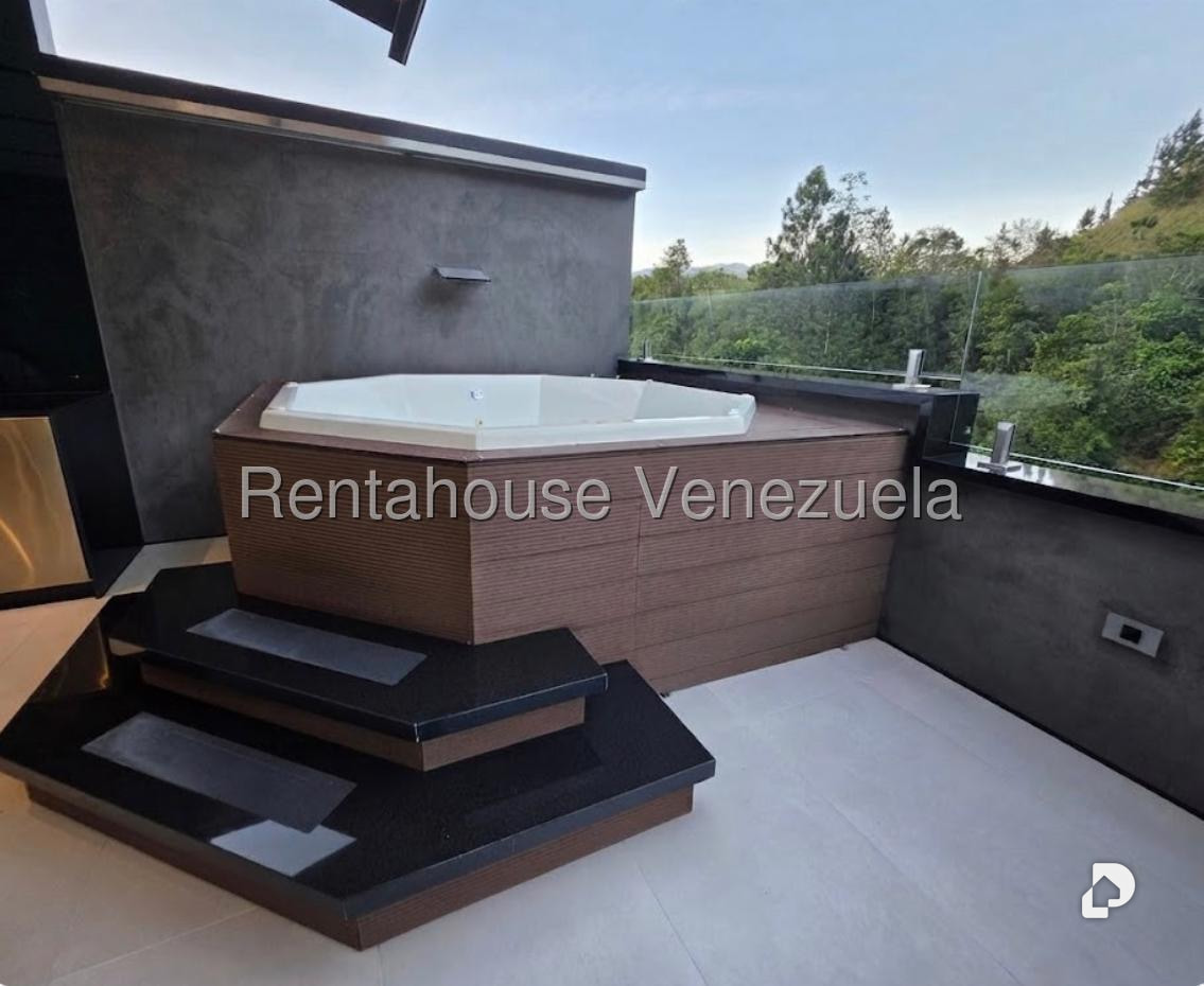 Apartamento en Lomas de La Lagunita, Caracas – 27
