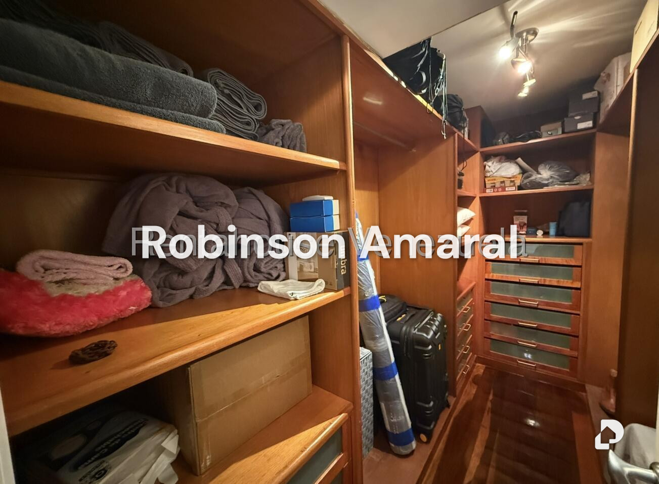 Apartamento en Lomas de La Lagunita, Caracas – 19
