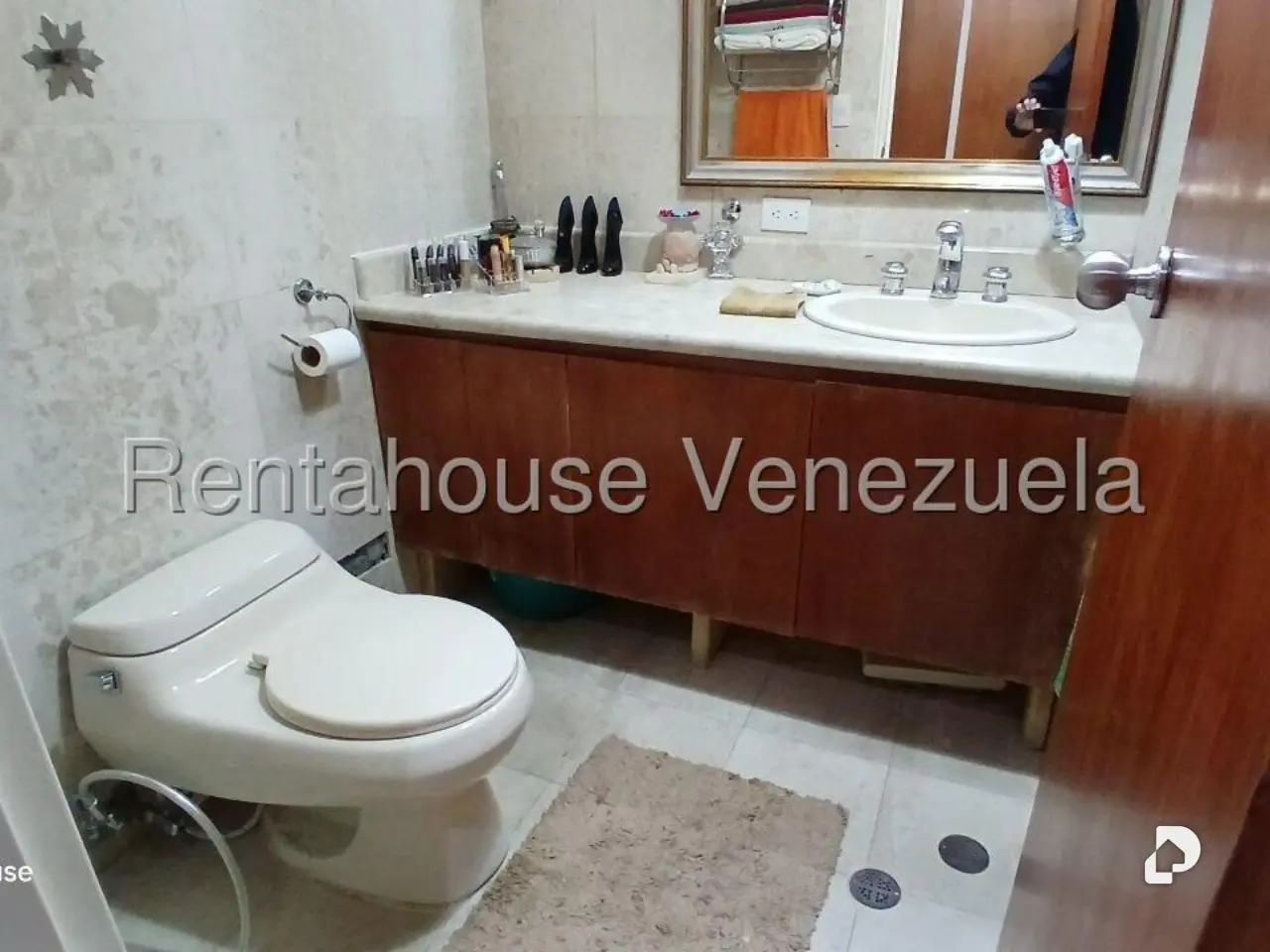 Apartment in El Rosal, Caracas – 8