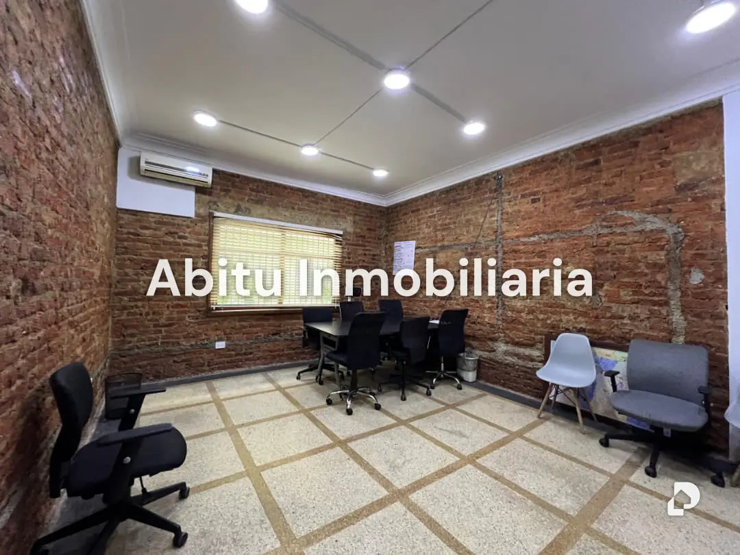 Casa en Altamira, Caracas – 16