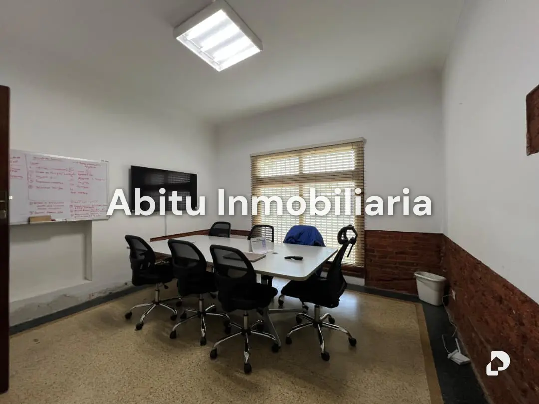 Casa en Altamira, Caracas – 15
