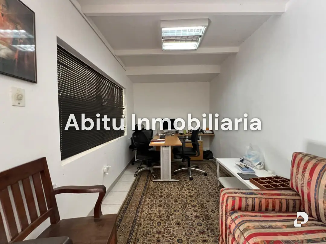Casa en Altamira, Caracas – 18