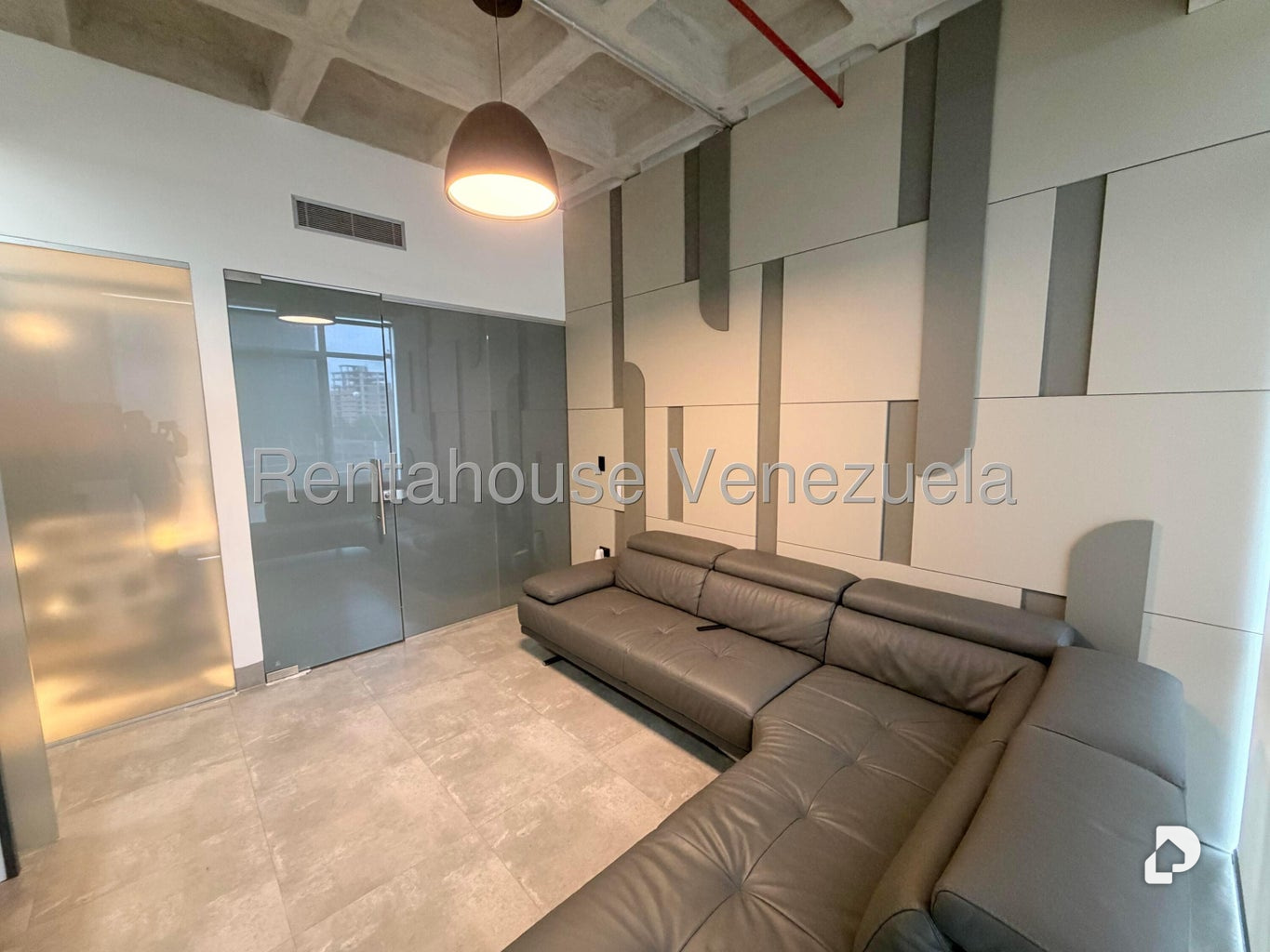 Local comercial en Las Mercedes, Caracas – 12
