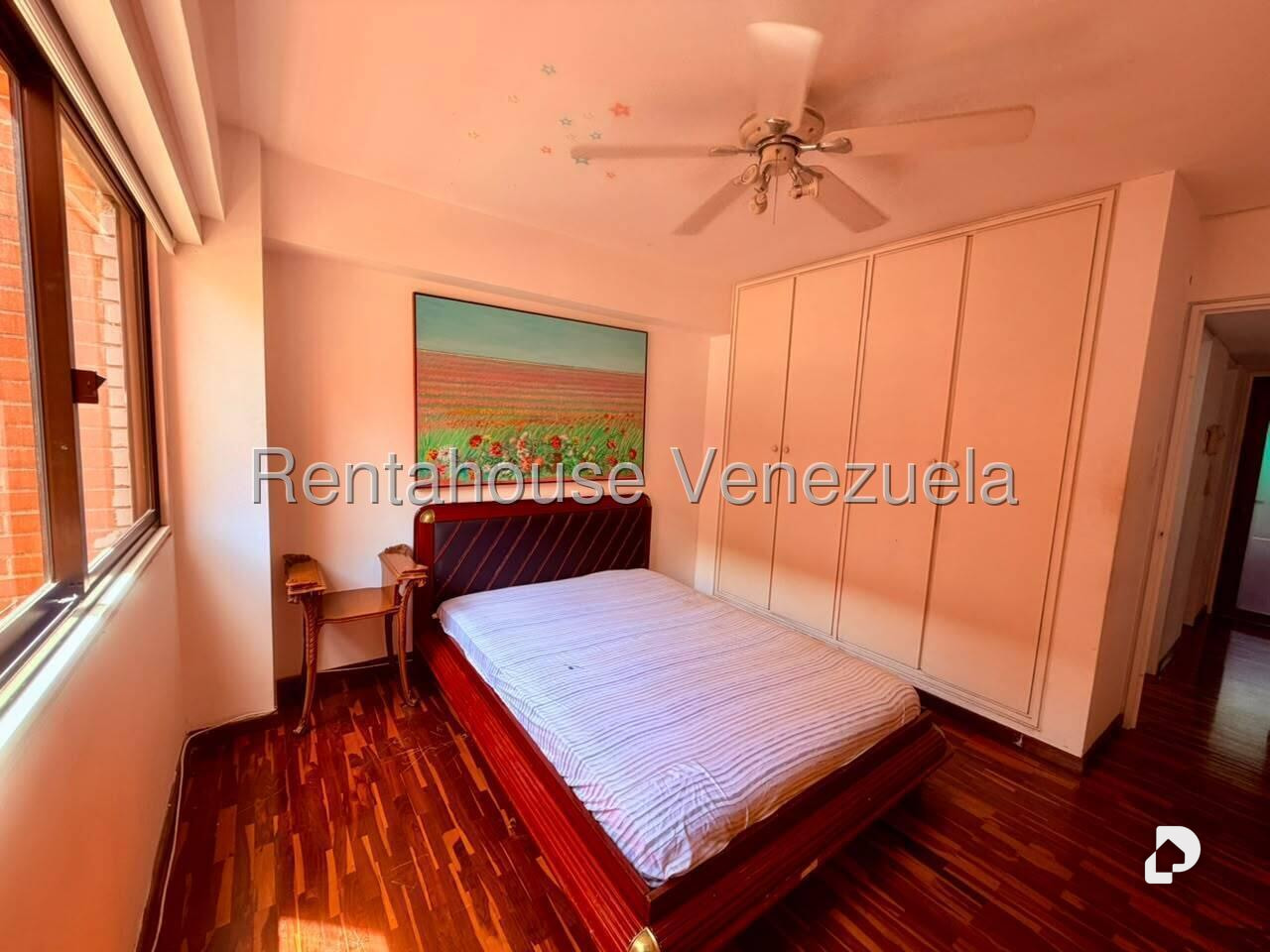 Apartment in Los Dos Caminos, Caracas – 16