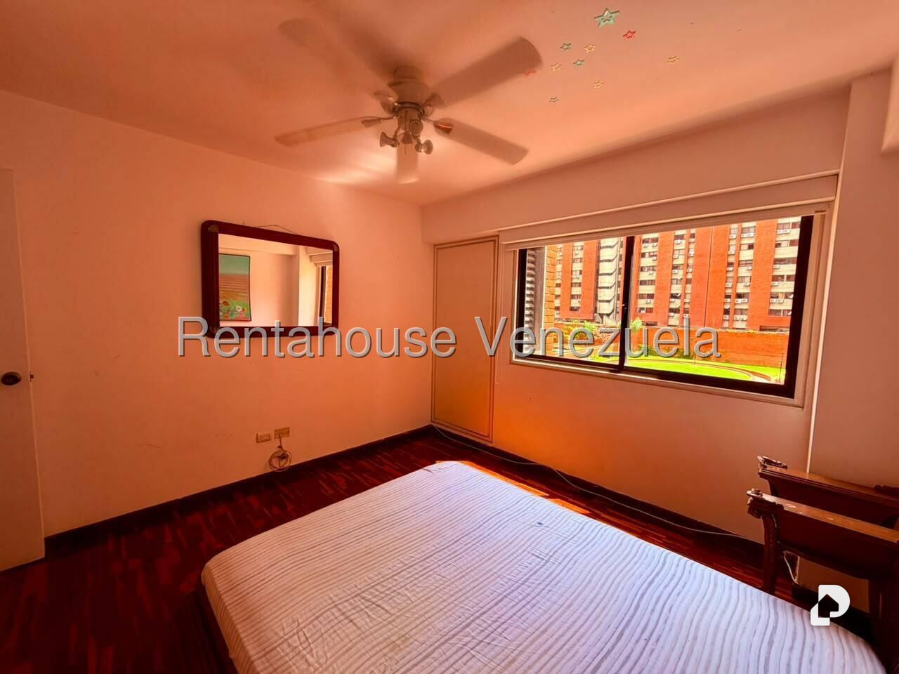 Apartment in Los Dos Caminos, Caracas – 20