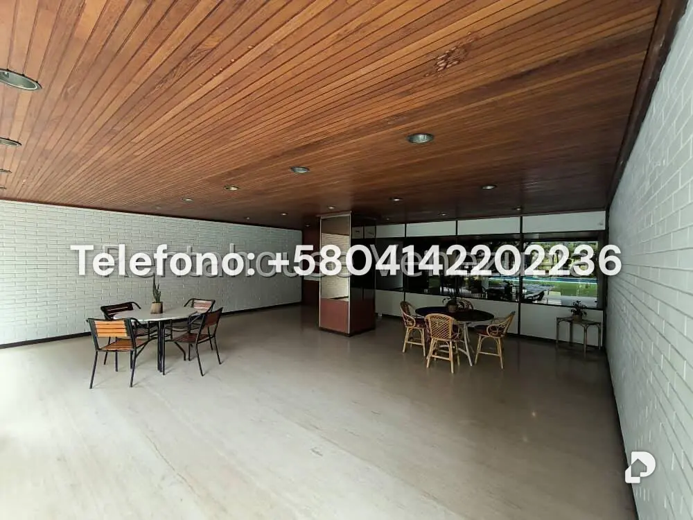 Apartamento en Altamira, Caracas – 2