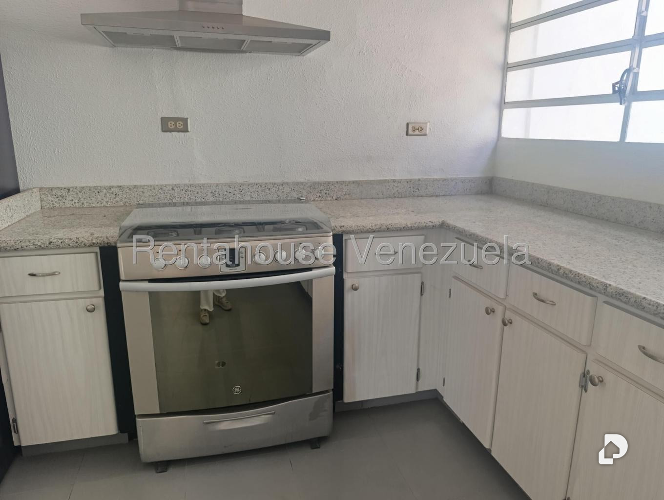 Casa en Prados del Este, Caracas – 16