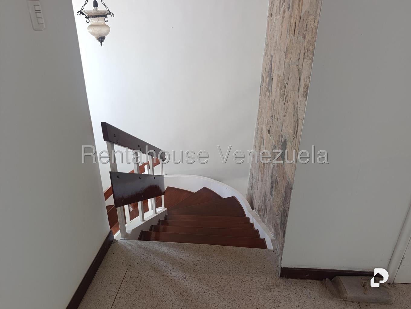 Casa en Prados del Este, Caracas – 34