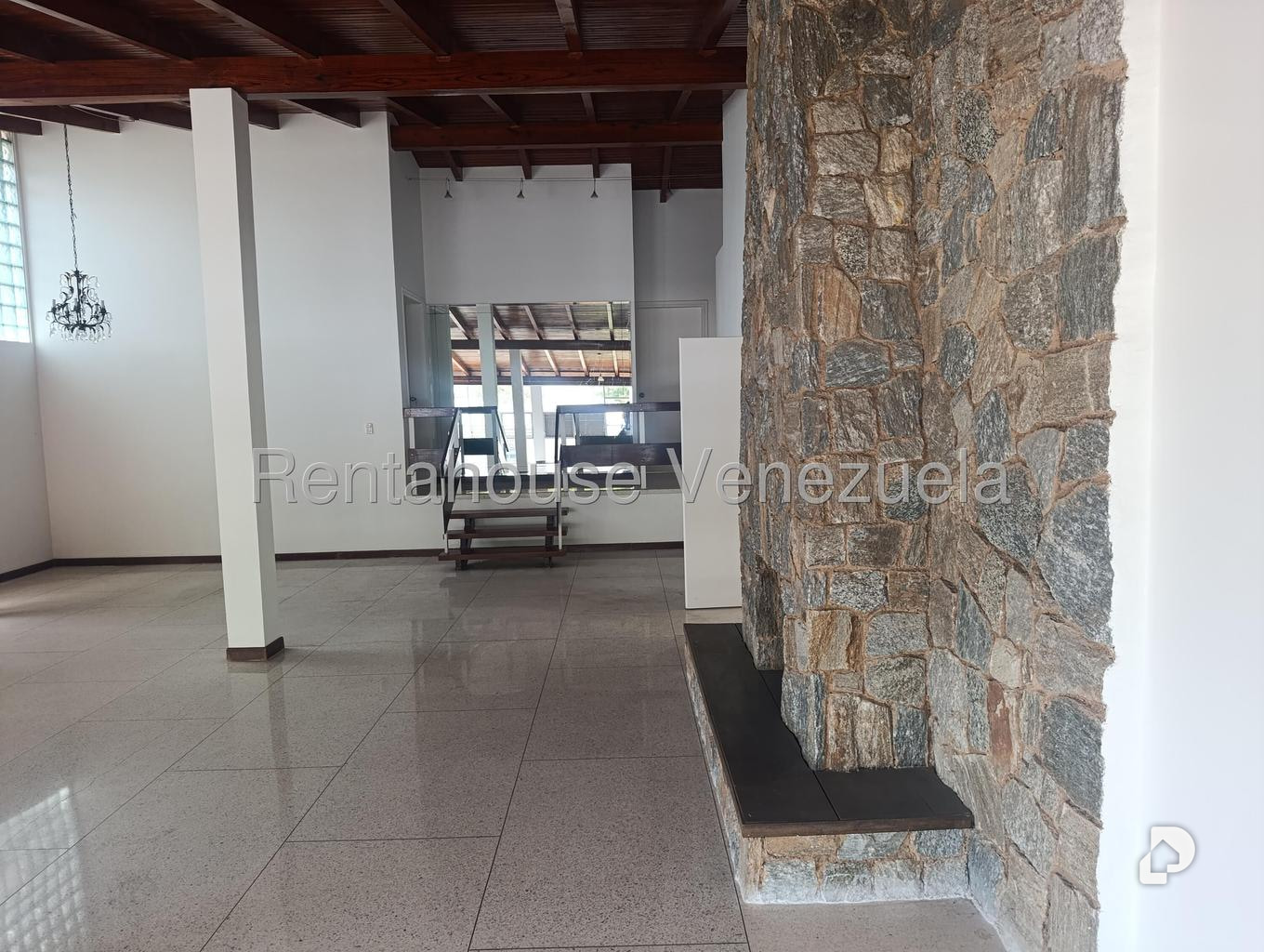 Casa en Prados del Este, Caracas – 11