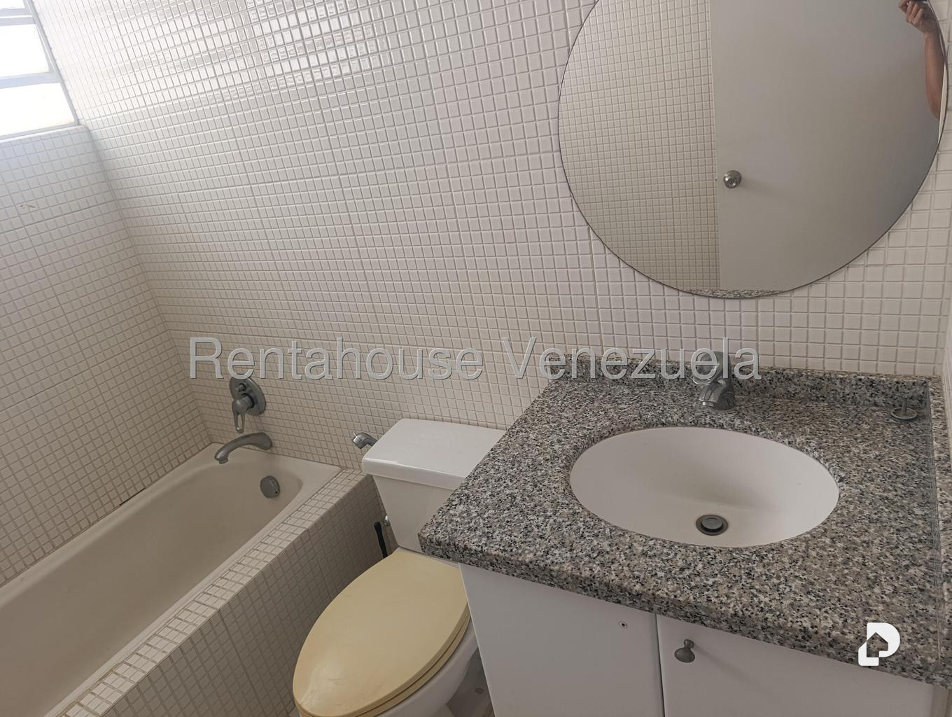 Casa en Prados del Este, Caracas – 27