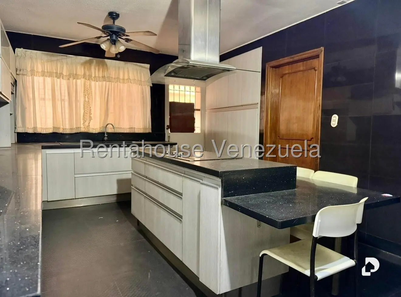 Casa en Colinas de Santa Mónica, Caracas – 17