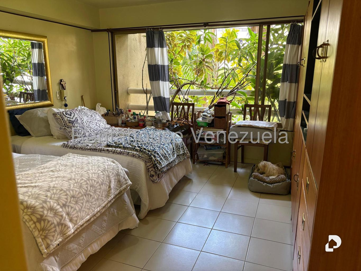Apartamento en El Rosal, Caracas – 24