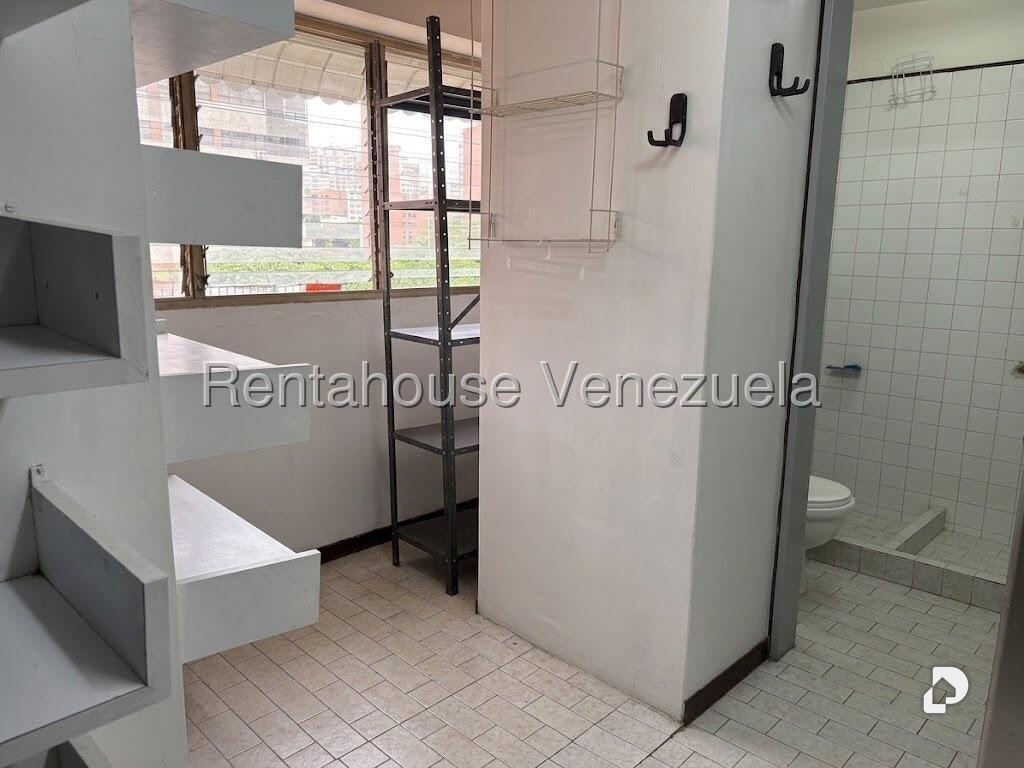 Apartamento en El Rosal, Caracas – 22