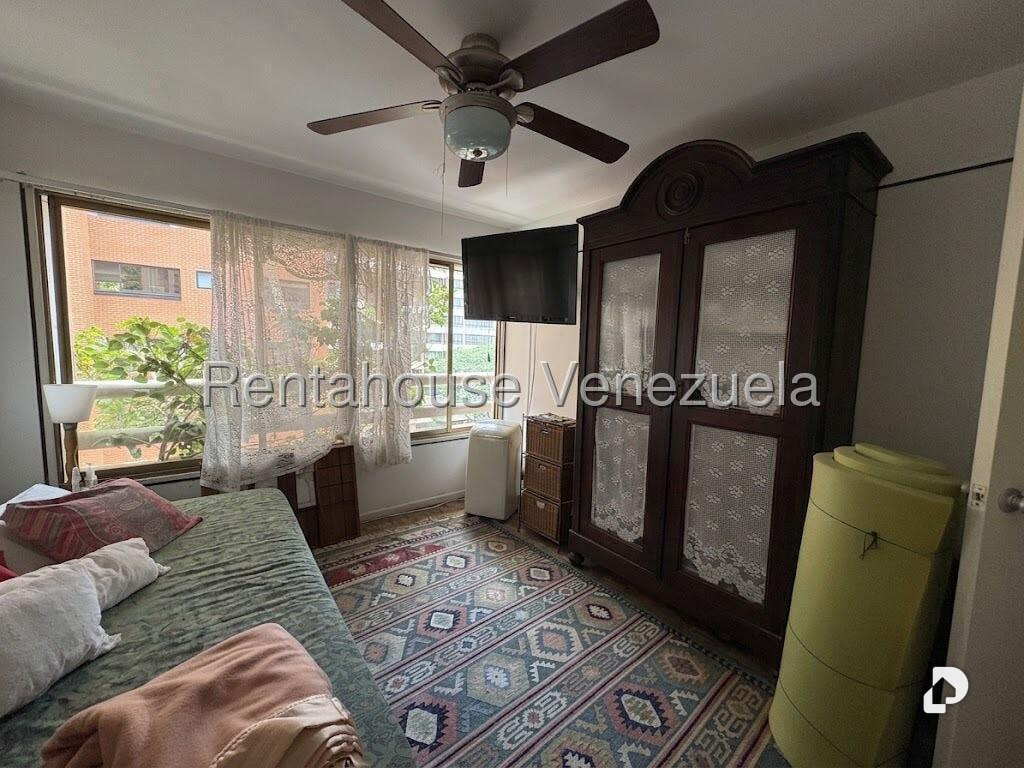 Apartamento en El Rosal, Caracas – 30