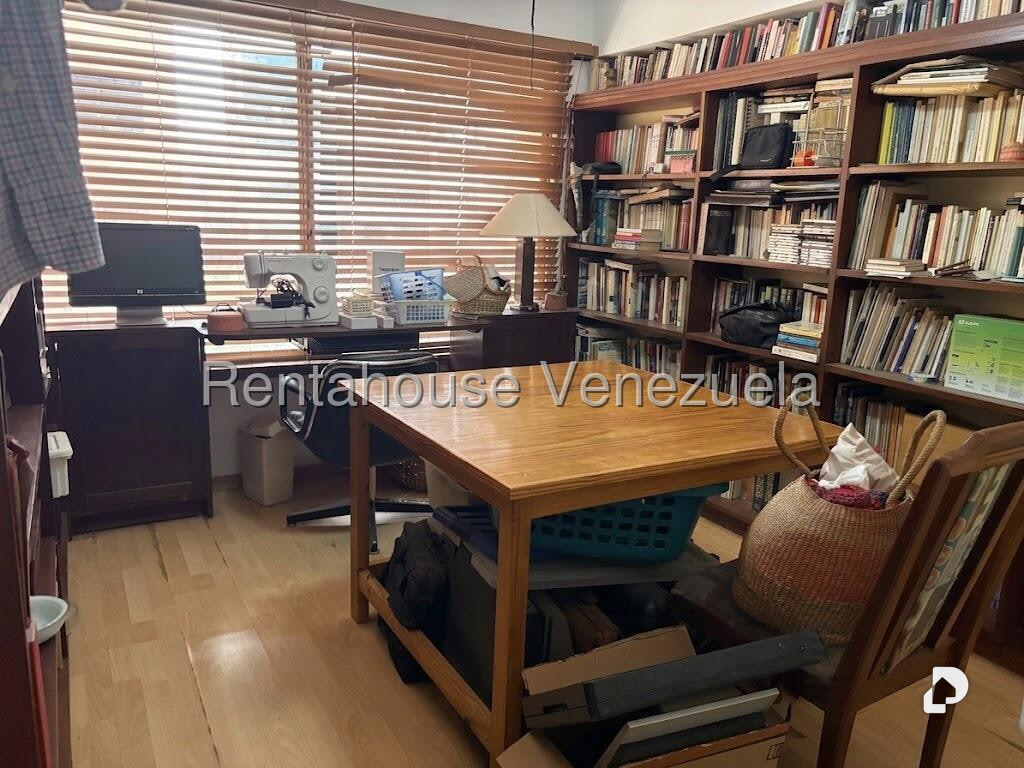 Apartamento en El Rosal, Caracas – 29
