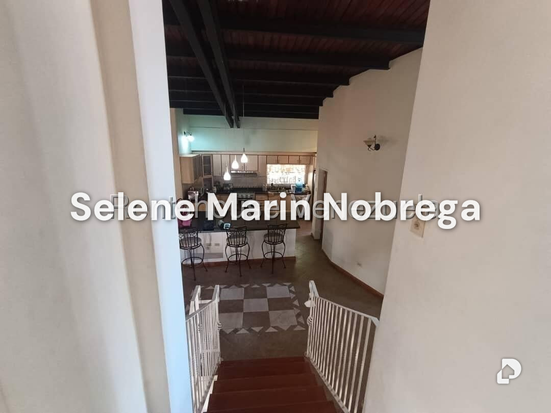 Casa en Cumbres de Curumo, Caracas – 9
