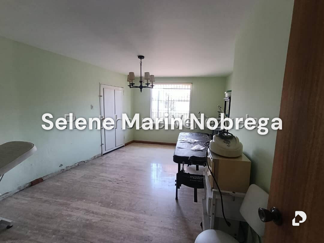 Casa en Cumbres de Curumo, Caracas – 19