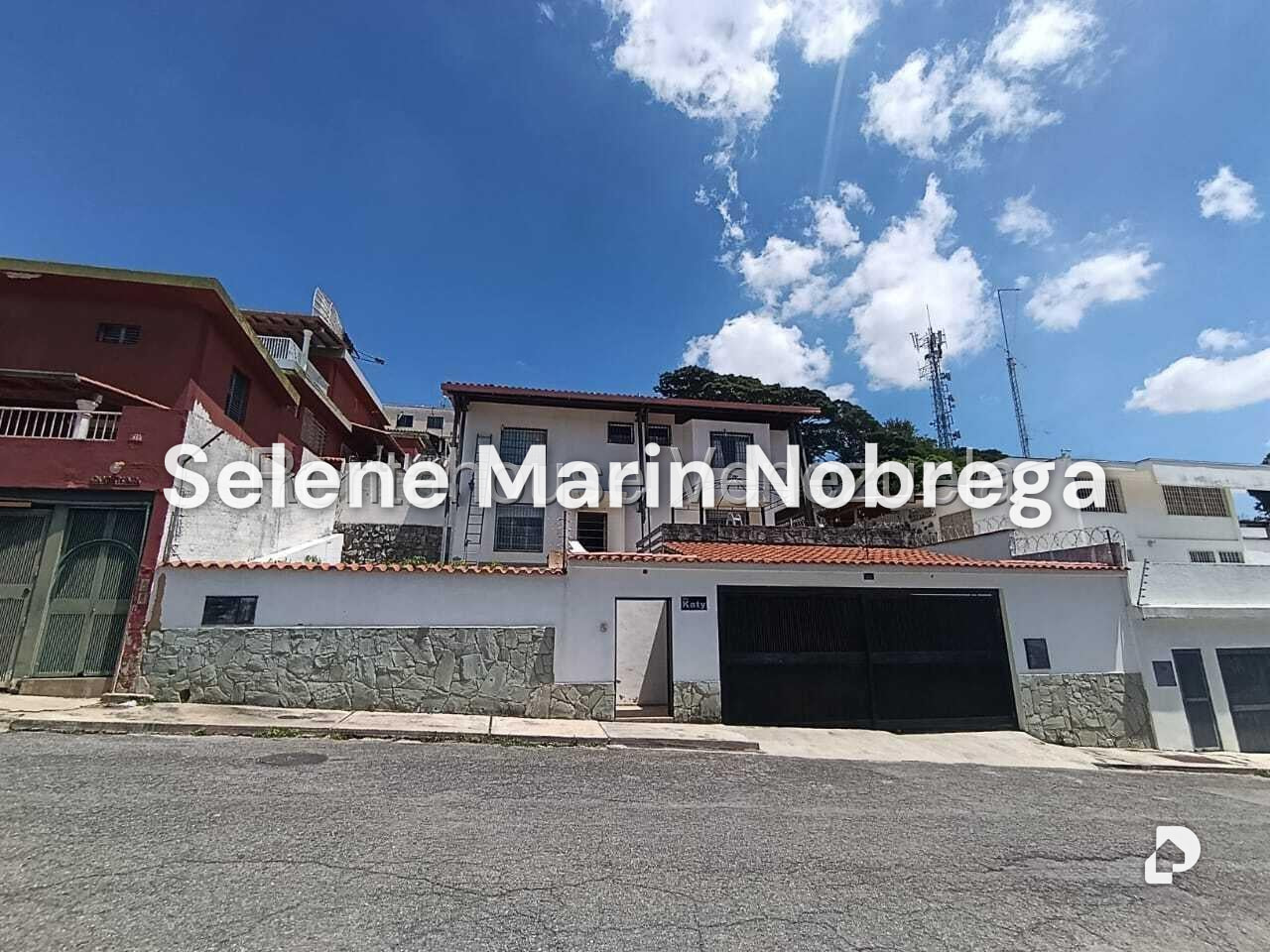 Casa en Cumbres de Curumo, Caracas – 1