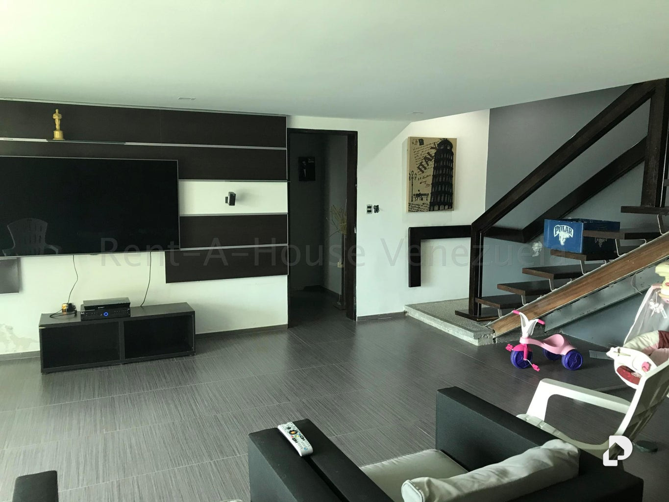 Casa en Cumbres de Curumo, Caracas – 24