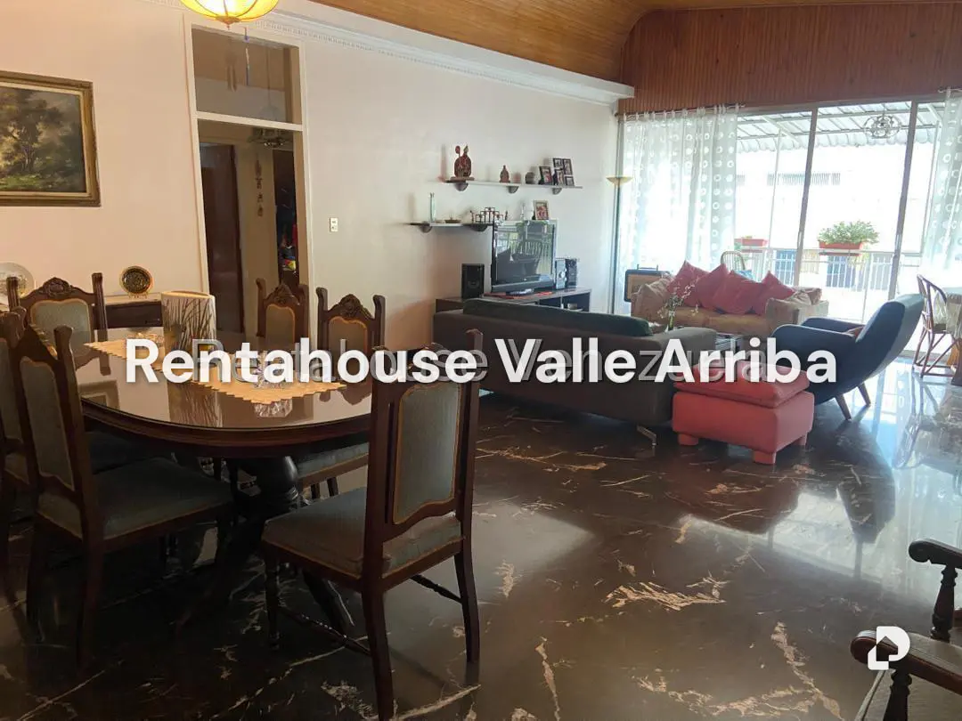 Apartamento en Los Palos Grandes, Caracas – 12