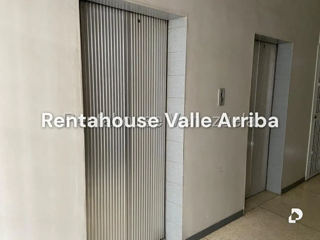Apartamento en Los Palos Grandes, Caracas – 30