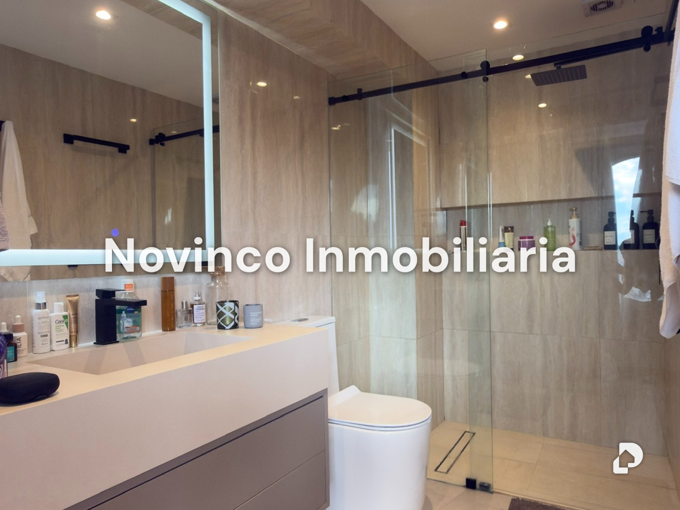 Apartamento en El Rosal, Caracas – 11
