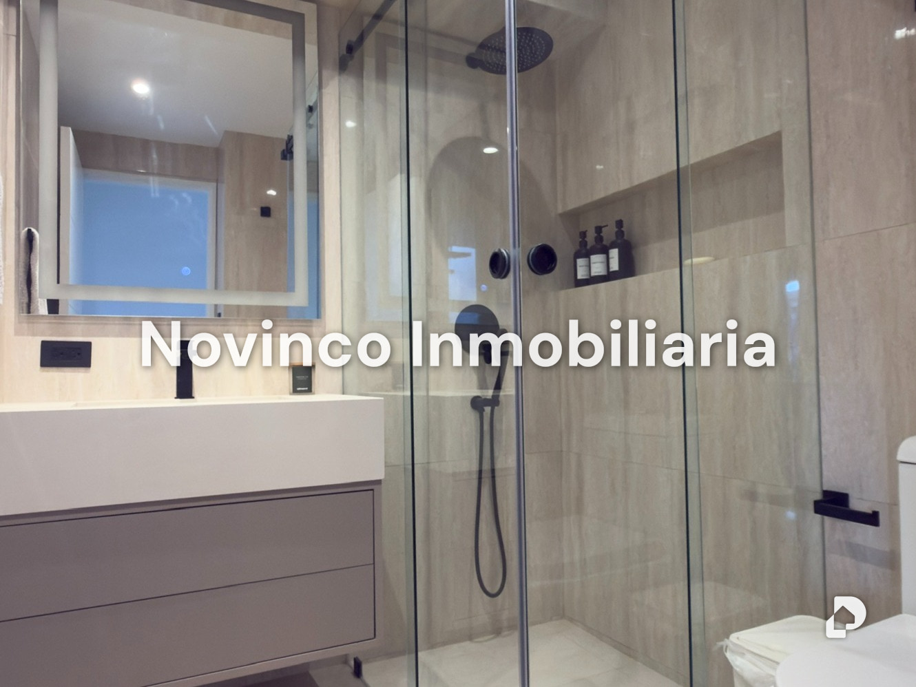 Apartamento en El Rosal, Caracas – 13