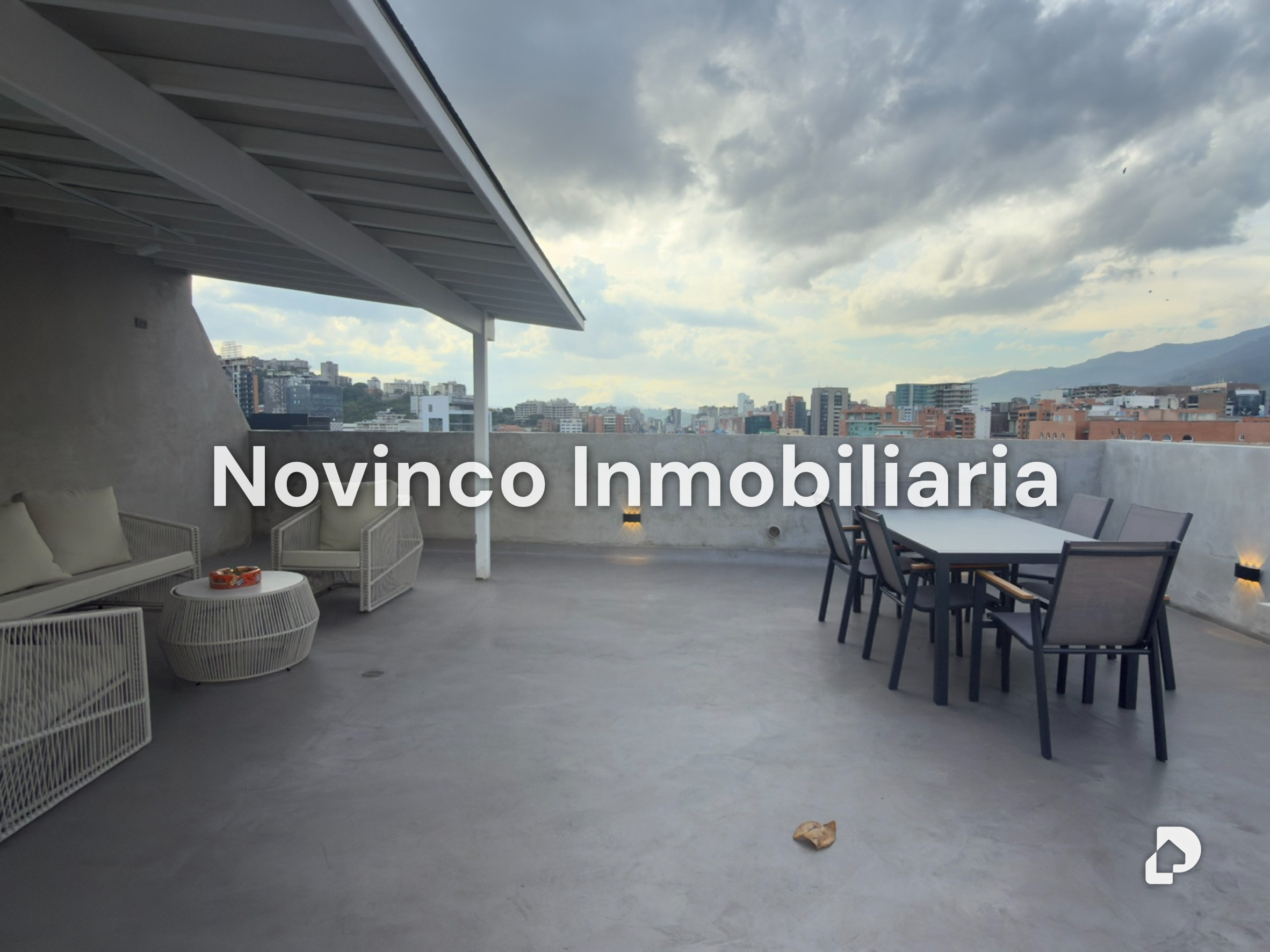 Apartamento en El Rosal, Caracas – 16