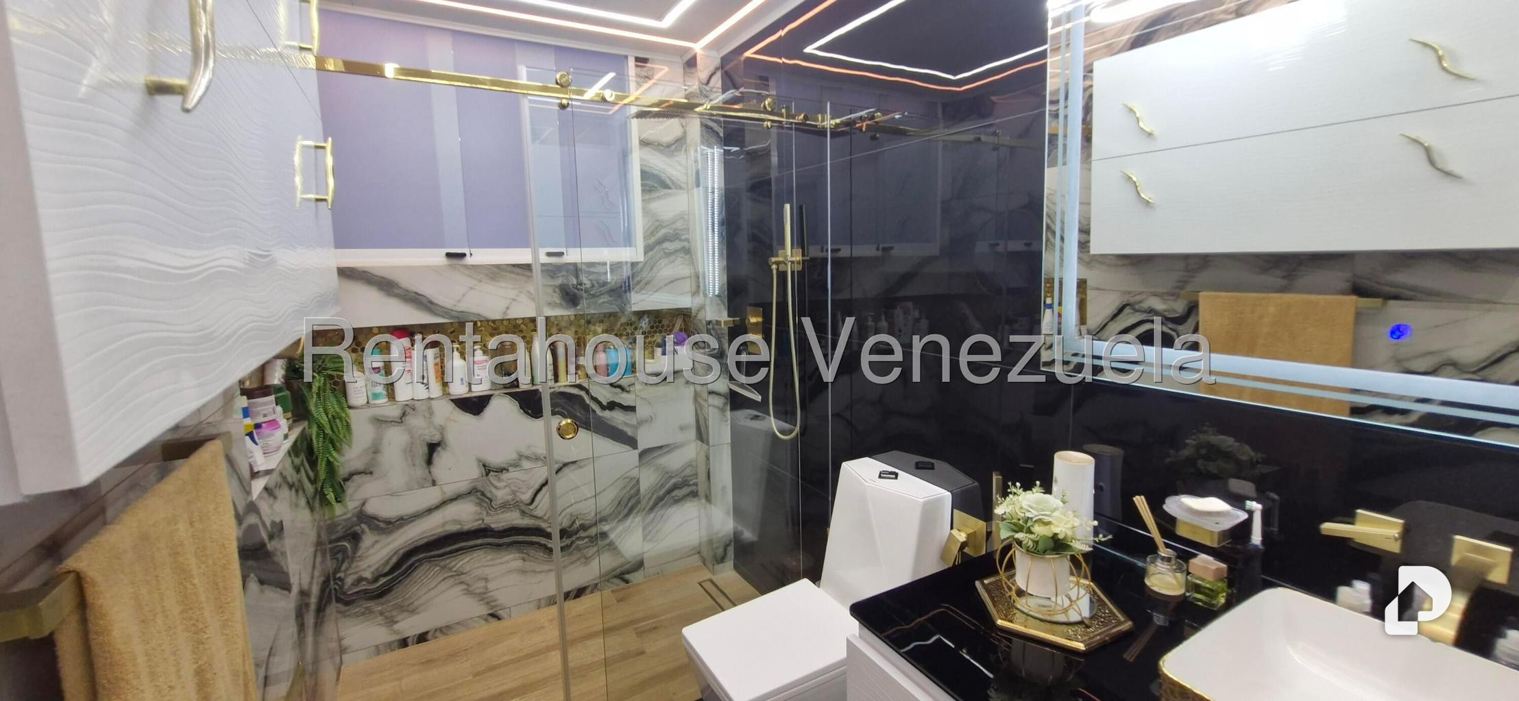 Apartamento en Los Palos Grandes, Caracas – 23