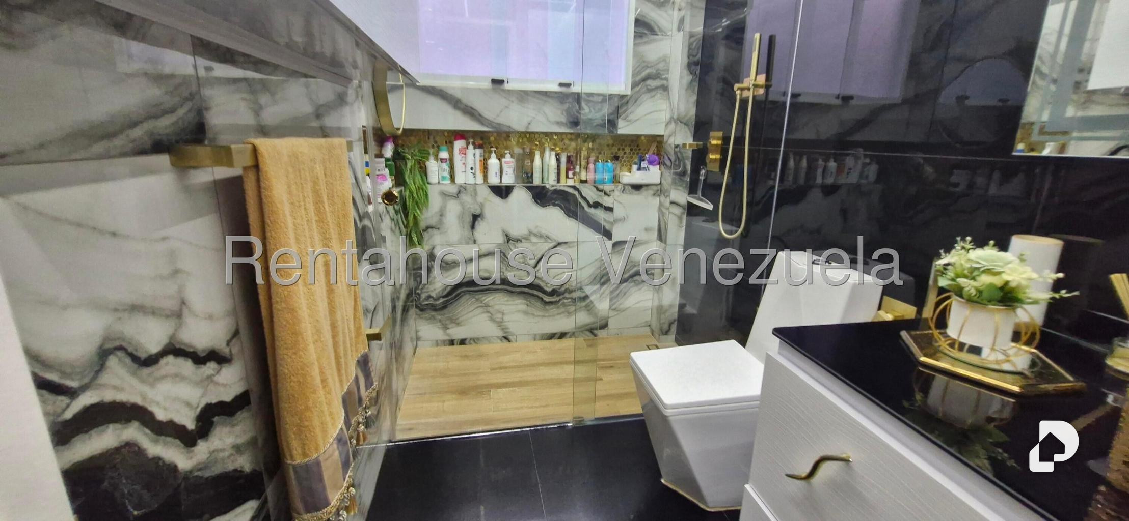 Apartamento en Los Palos Grandes, Caracas – 22