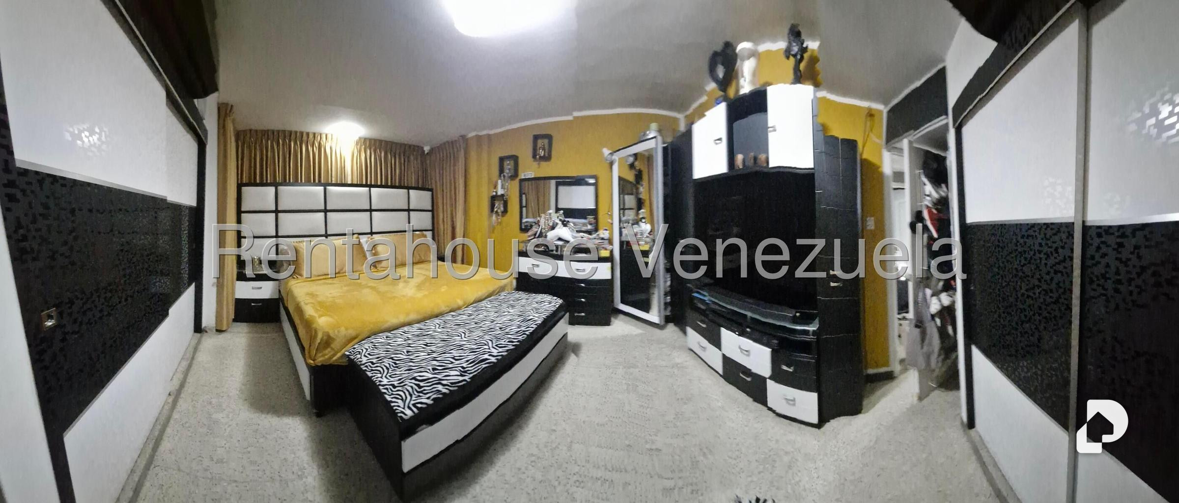 Apartamento en Los Palos Grandes, Caracas – 15