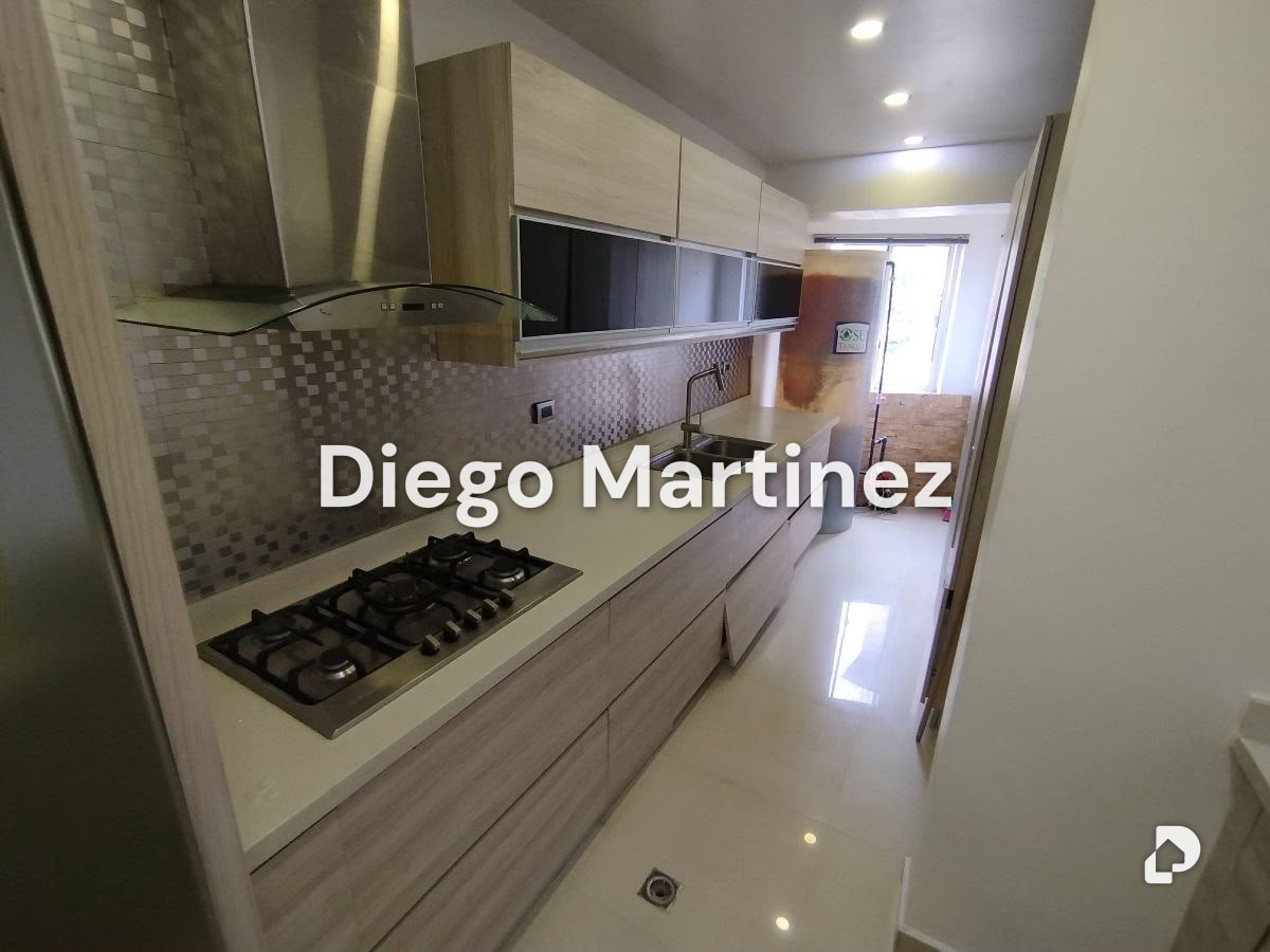 Apartamento en El Parral, Valencia – 3