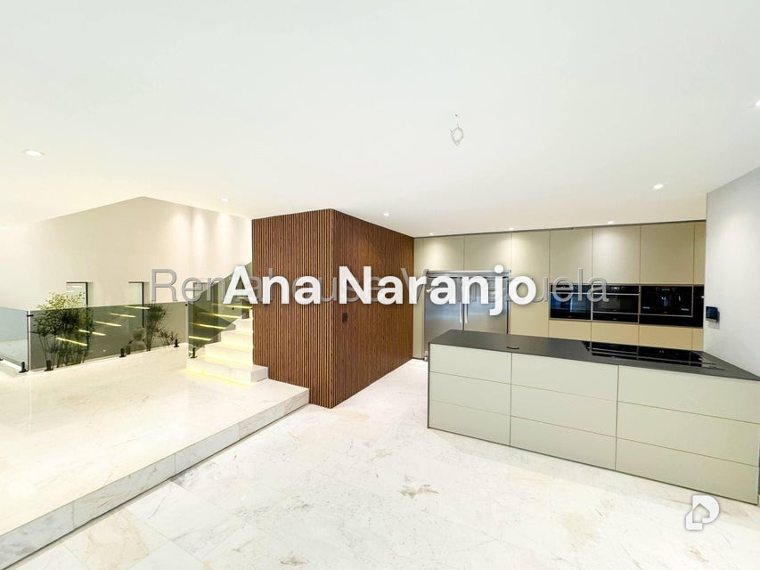 Casa en Caracas – 8
