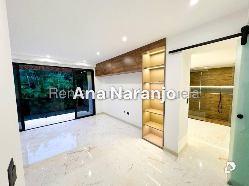 Casa en Caracas – 17