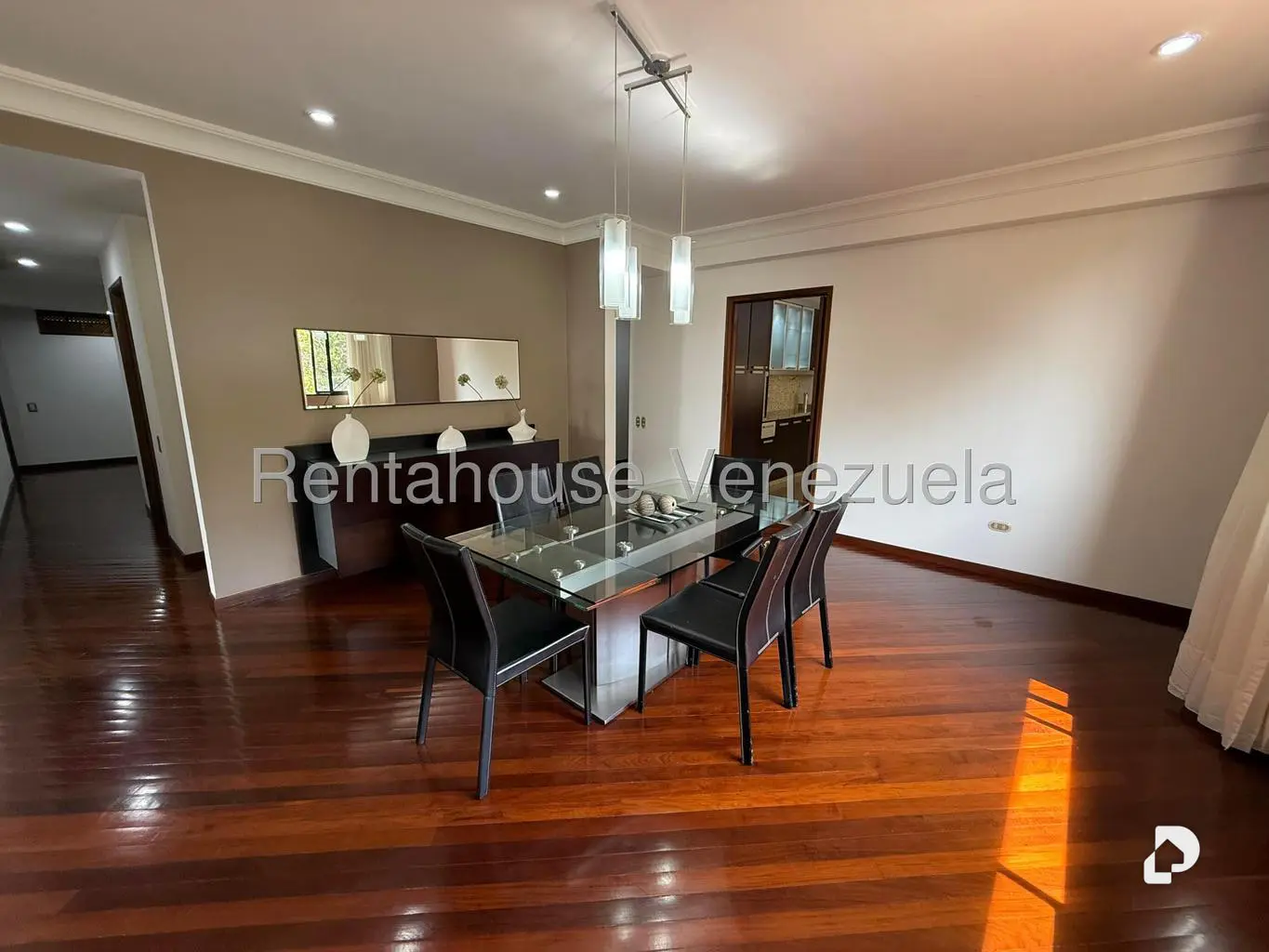 Apartamento en Lomas de Las Mercedes, Caracas – 18