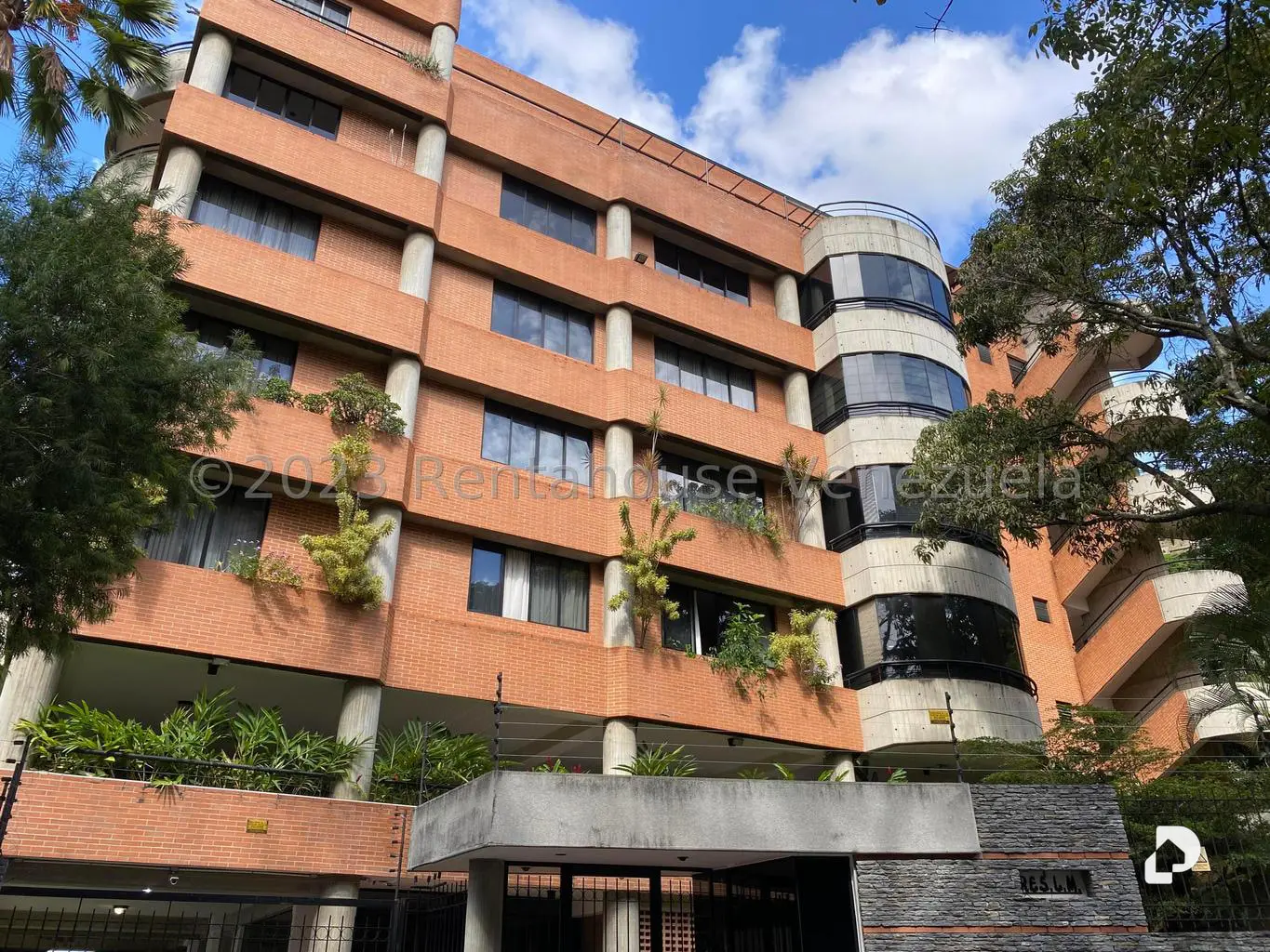 Apartamento en Lomas de Las Mercedes, Caracas – 1