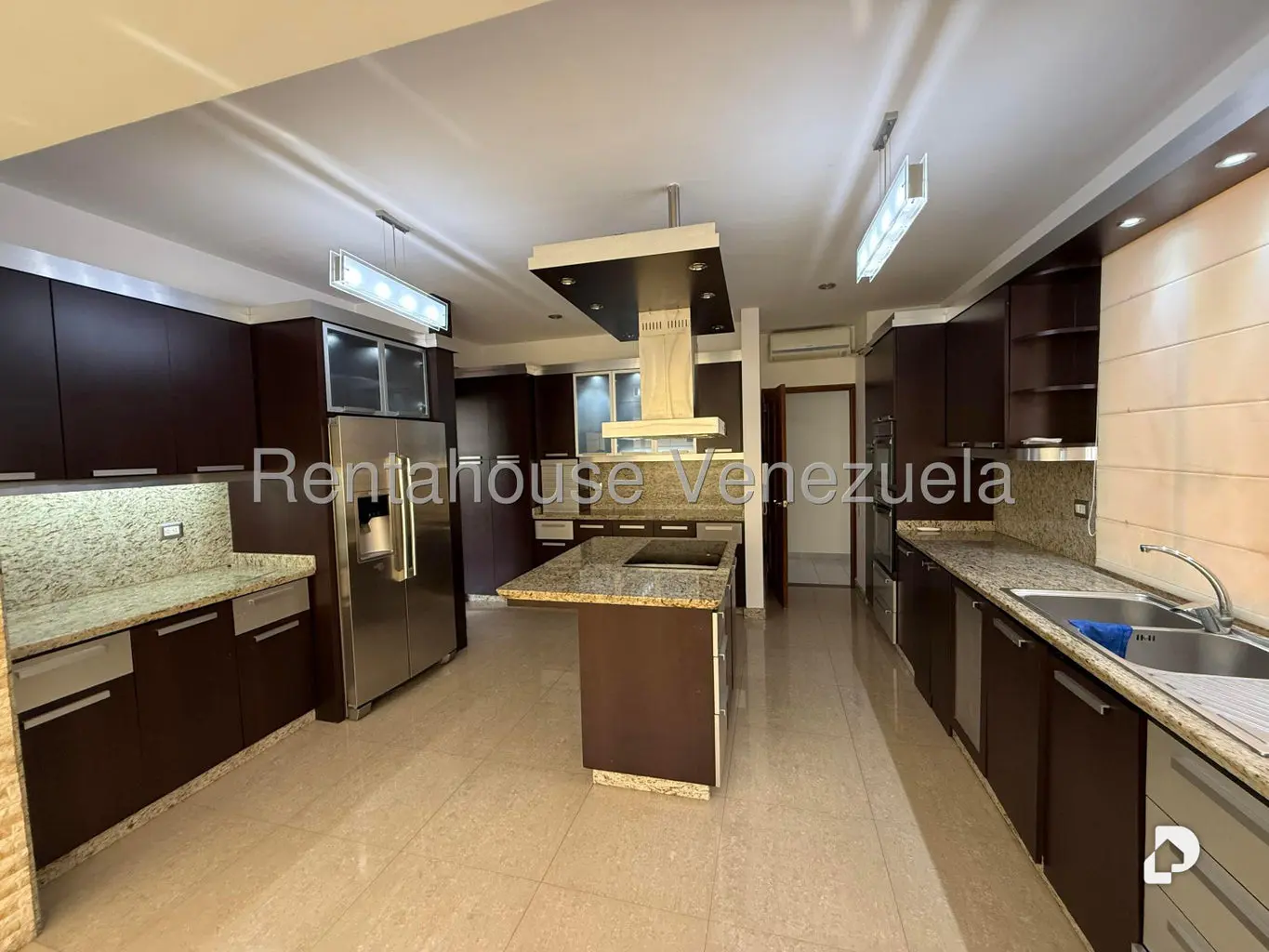 Apartamento en Lomas de Las Mercedes, Caracas – 24