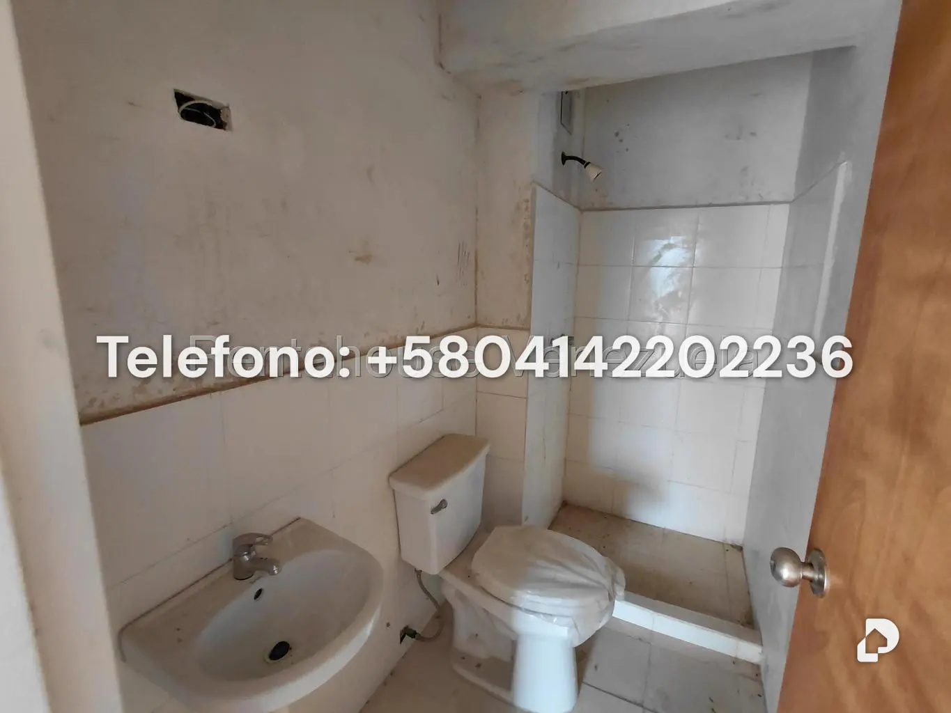 Apartamento en Miravila, Caracas – 12