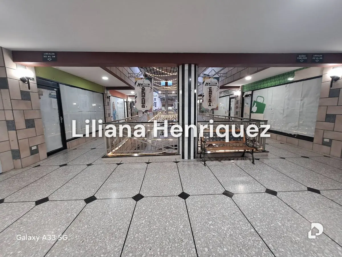 Local comercial en Parroquia Urbana San José, Valencia – 2