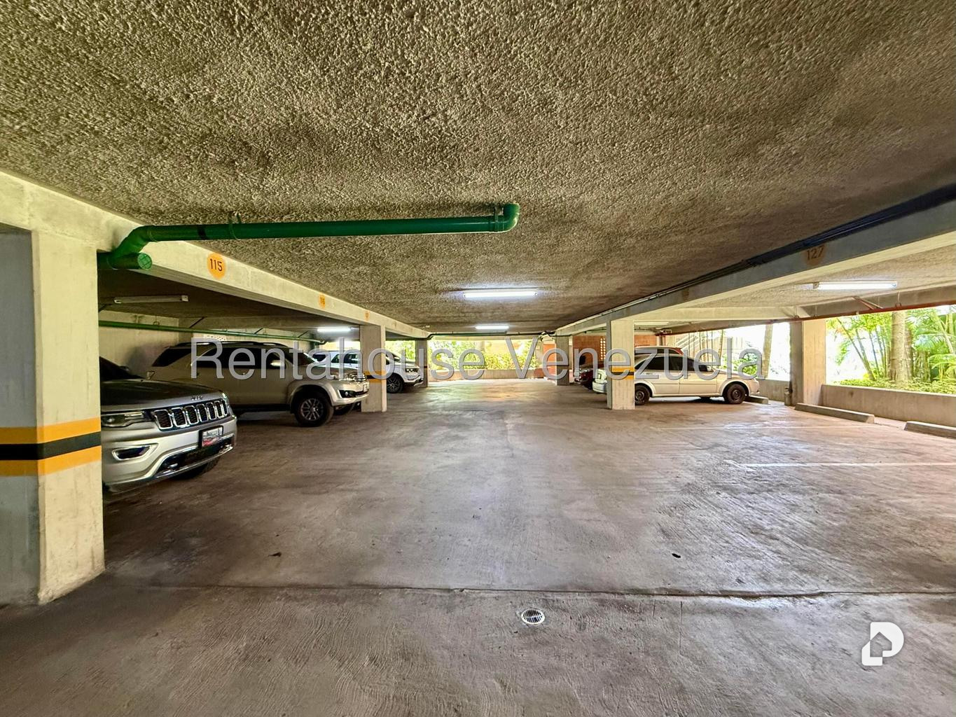 Apartamento en El Solar del Hatillo, Caracas – 34