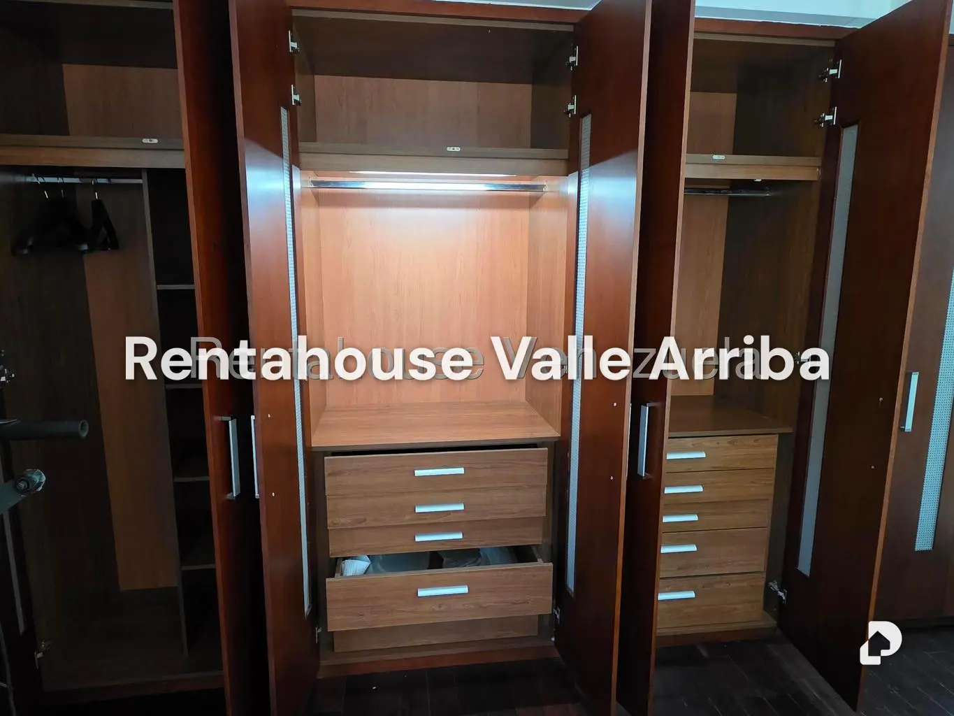 Apartamento en Campo Alegre, Caracas – 25